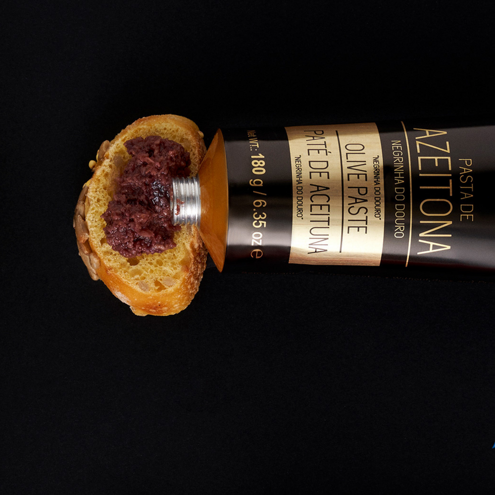 
                  
                    Caja Experiencia n. 1 - Aceite de Oliva + Pasta de Oliva + Galletas | Edición Navideña
                  
                