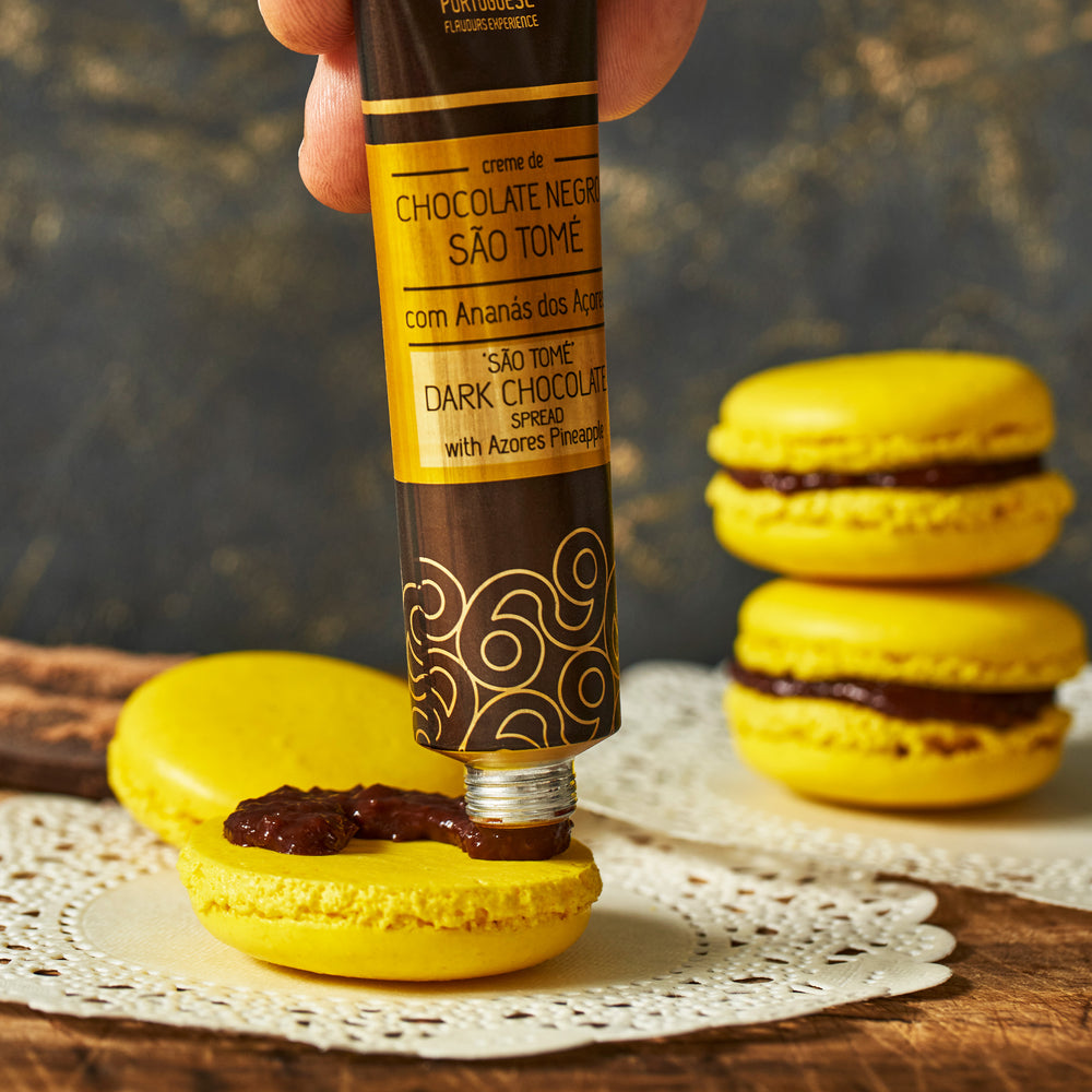 
                  
                    Crema de Chocolate Negro de Santo Tomé con Piña de las Azores
                  
                