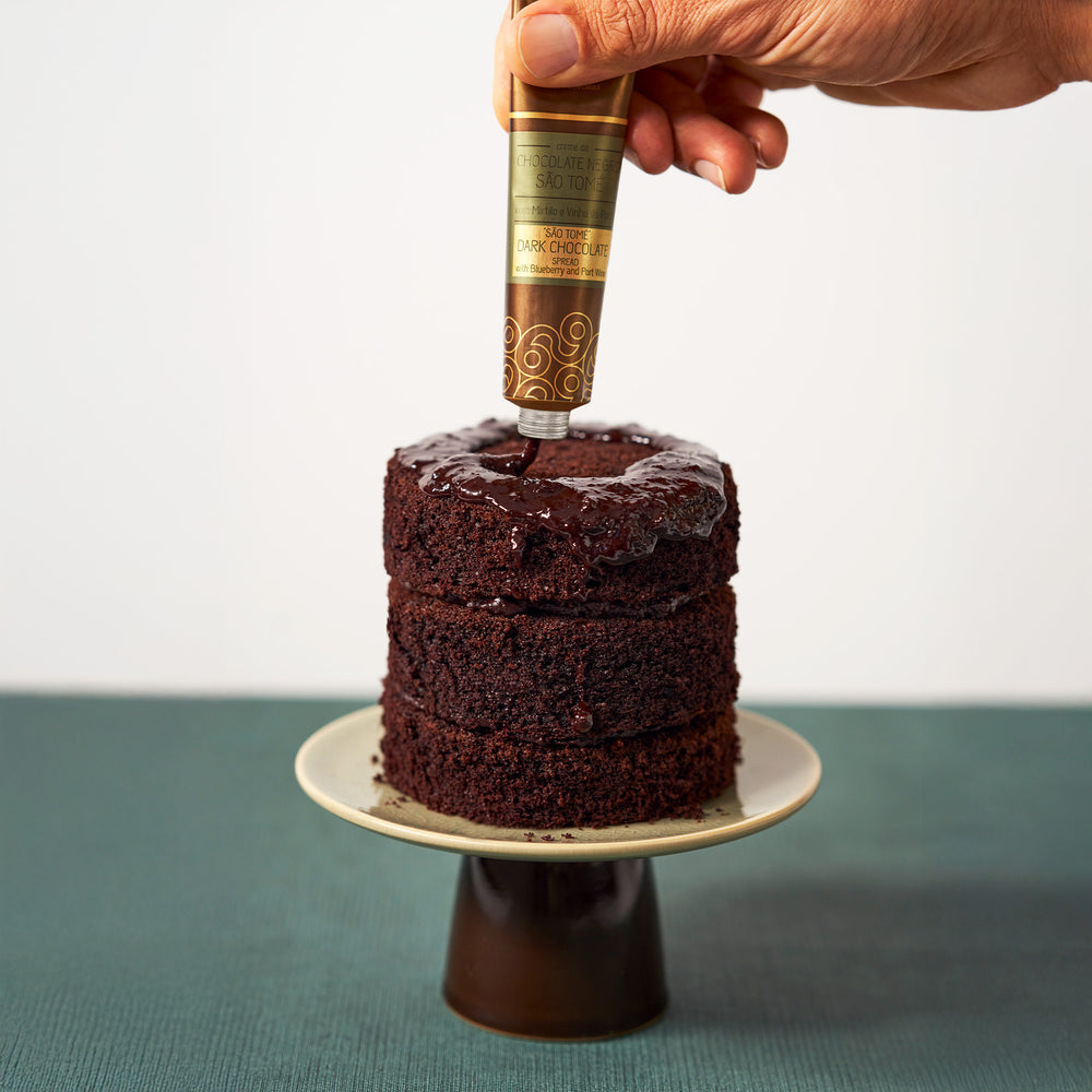 
                  
                    Crema de Chocolate Negro de São Tomé con Arándano y Vino Licoroso
                  
                