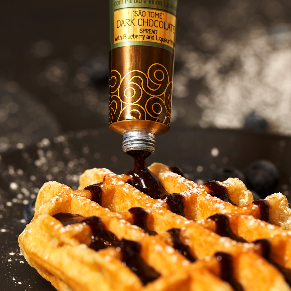 
                  
                    Crema de Chocolate Negro de São Tomé con Arándano y Vino Licoroso
                  
                