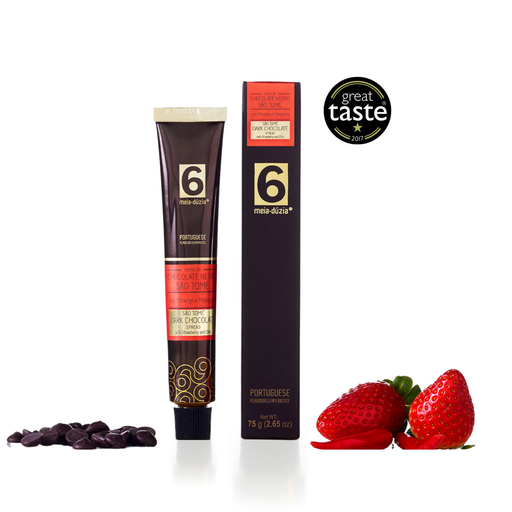 
                  
                    Creme de chocolate negro são tomé com morango e malagueta meia.dúzia - sabores de Portugal.
                  
                